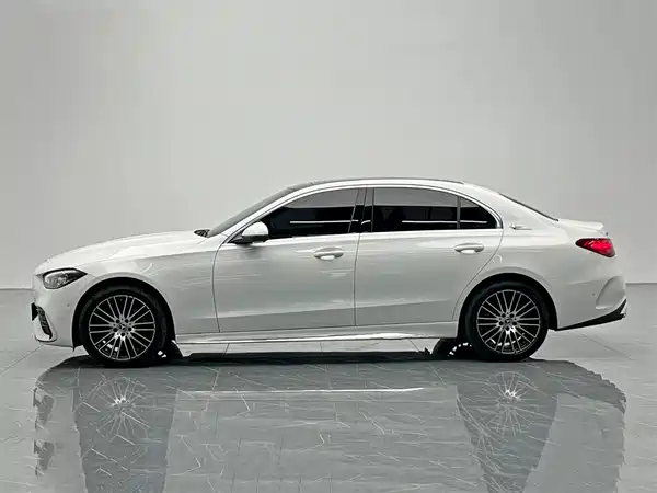 Mercedes-Benz C-Class 2023