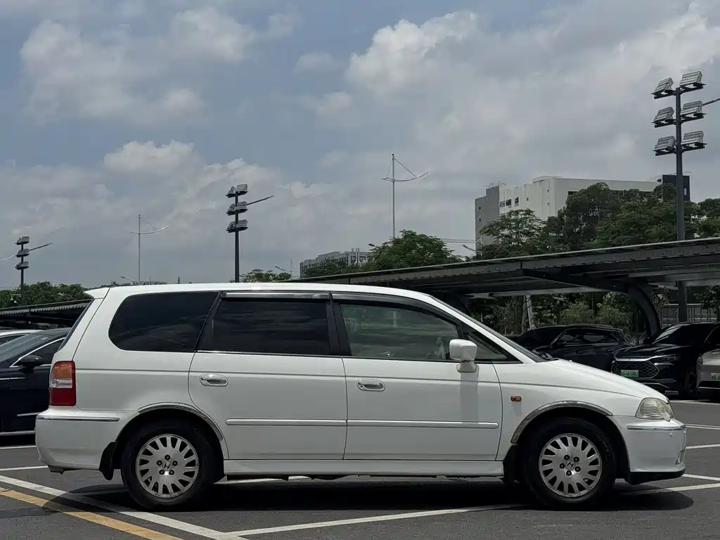 Honda Odyssey 2003 — фото 2