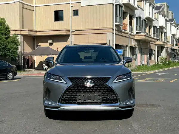 Lexus RX 2022