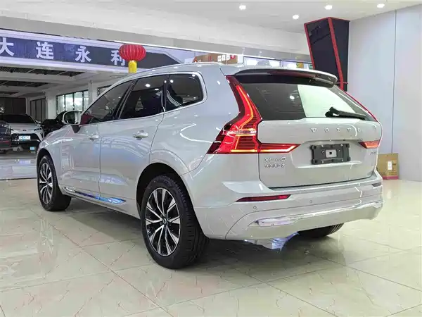 Volvo XC60 2022