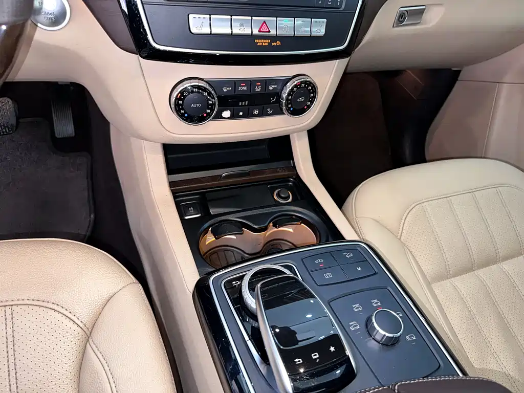 Mercedes-Benz GLE 2016 — фото 11