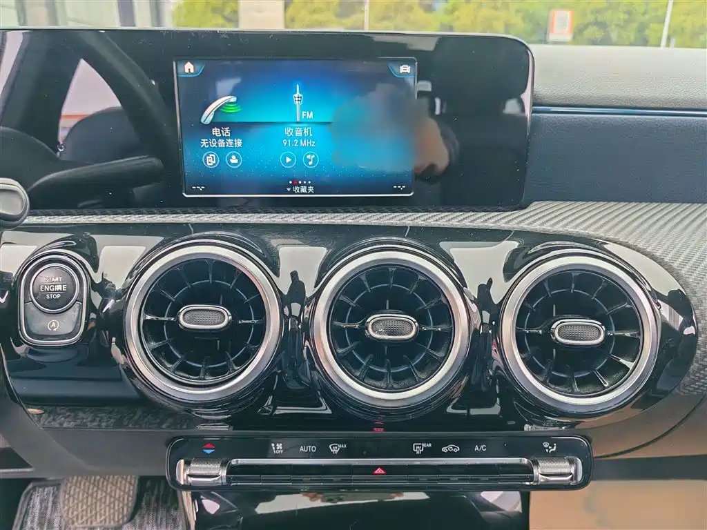 Mercedes-Benz A-Class 2020 — фото 6