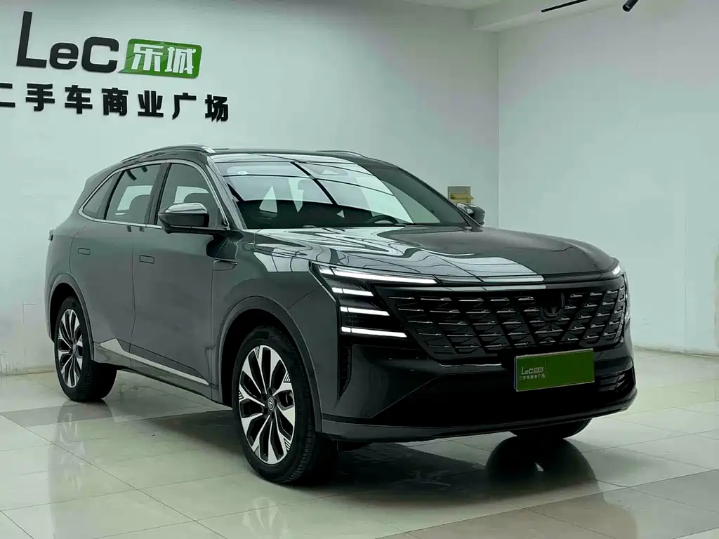 Changan CS75 PLUS 2026 — фото 3