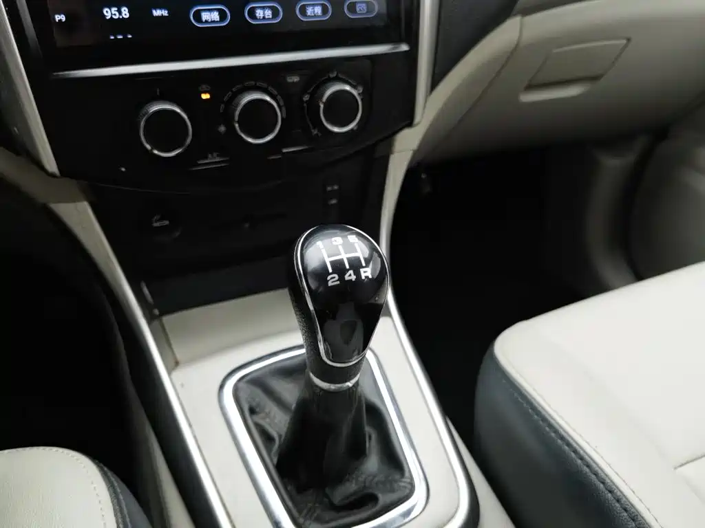 Dongfeng Fengxing S500 2016 — фото 13