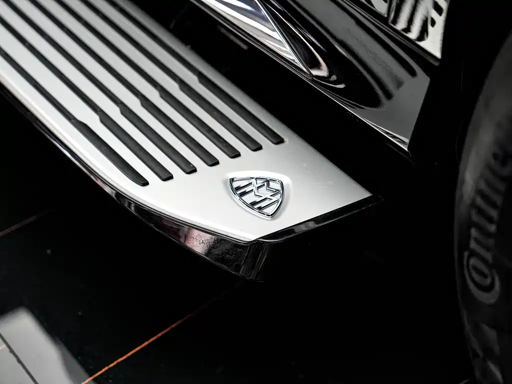 Mercedes-Benz GLS 2024 — фото 19
