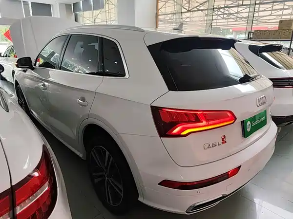 Audi Q5L 2020