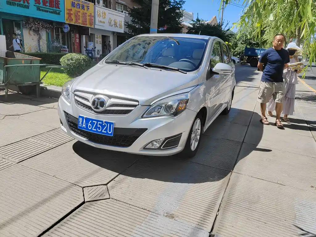 BAIC E-Series 2014 — фото 2