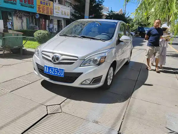 BAIC Motor E Series 2012