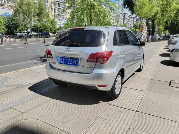 BAIC Motor E Series 2012