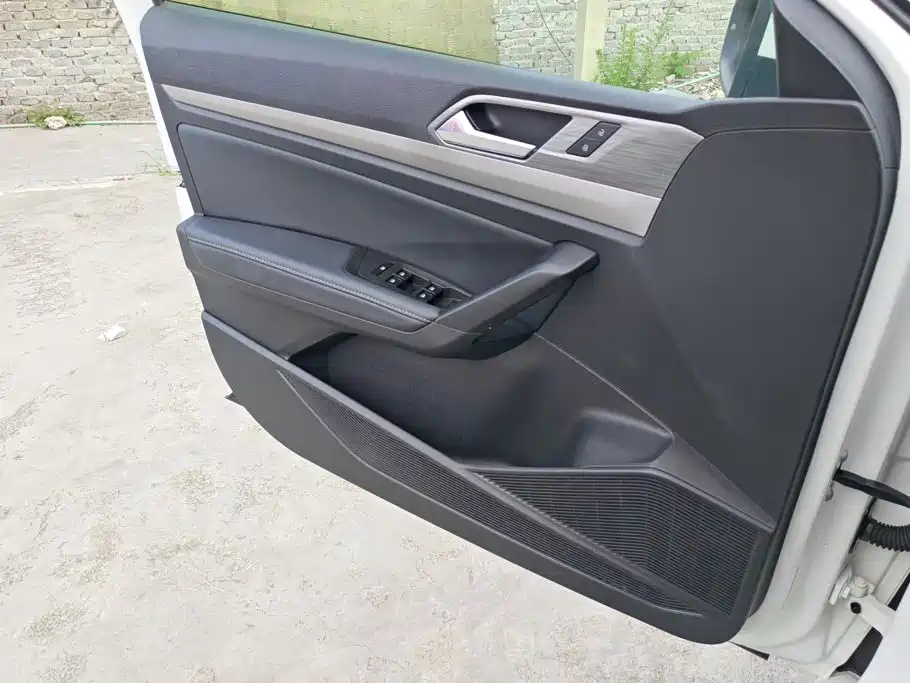 Volkswagen Lavida 2020 — фото 7