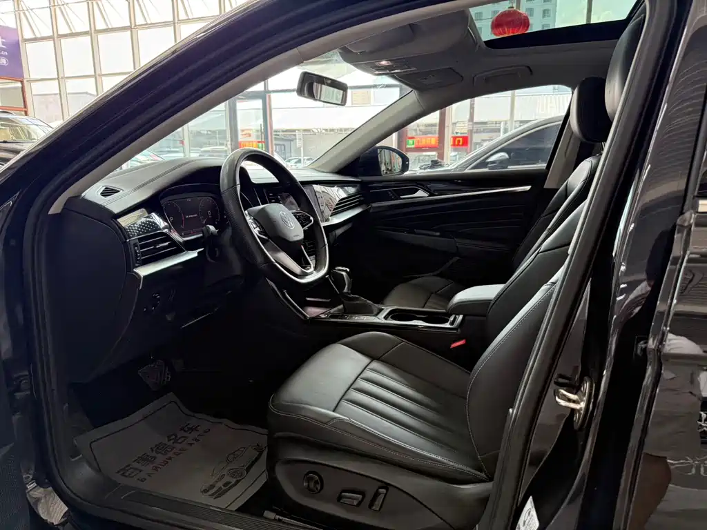 Volkswagen Passat 2023