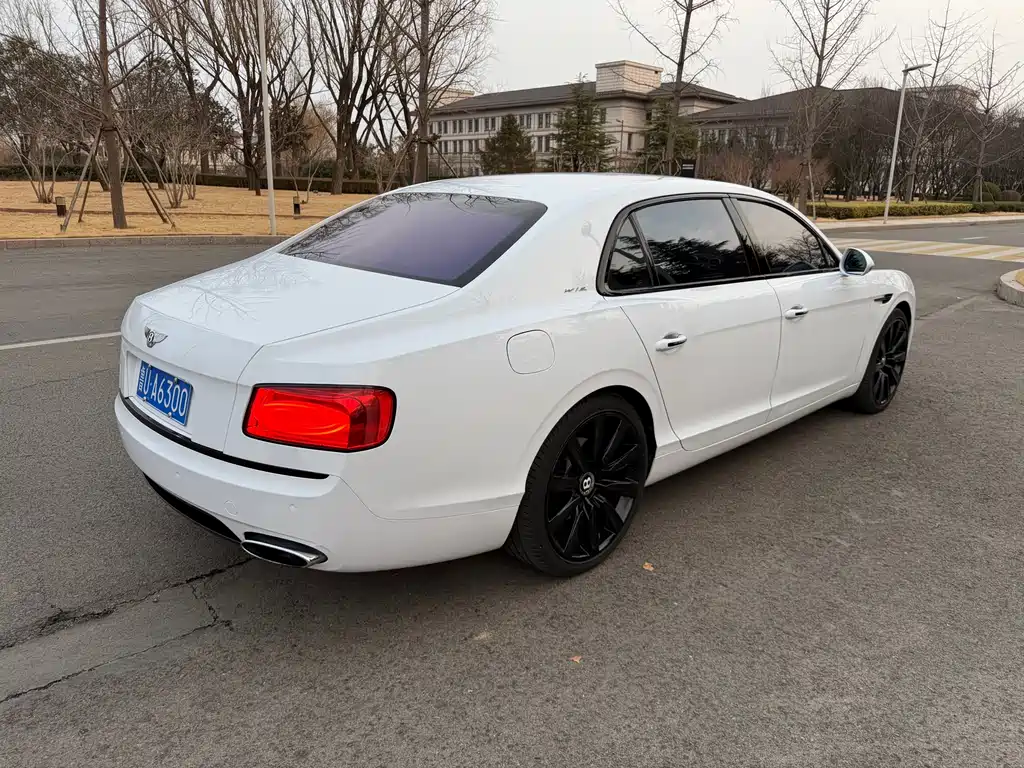 Bentley Flying Spur 2013 — фото 4
