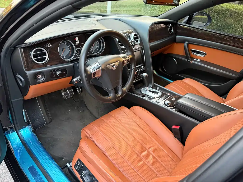 Bentley Flying Spur 2013 — фото 7