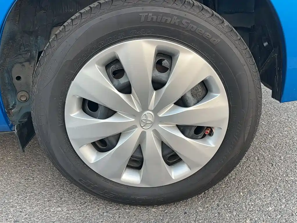 Toyota Yaris L 2018 — фото 25