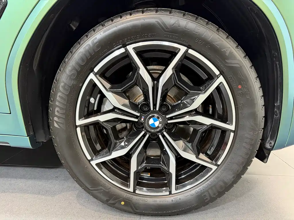 BMW X4 2023 — фото 11