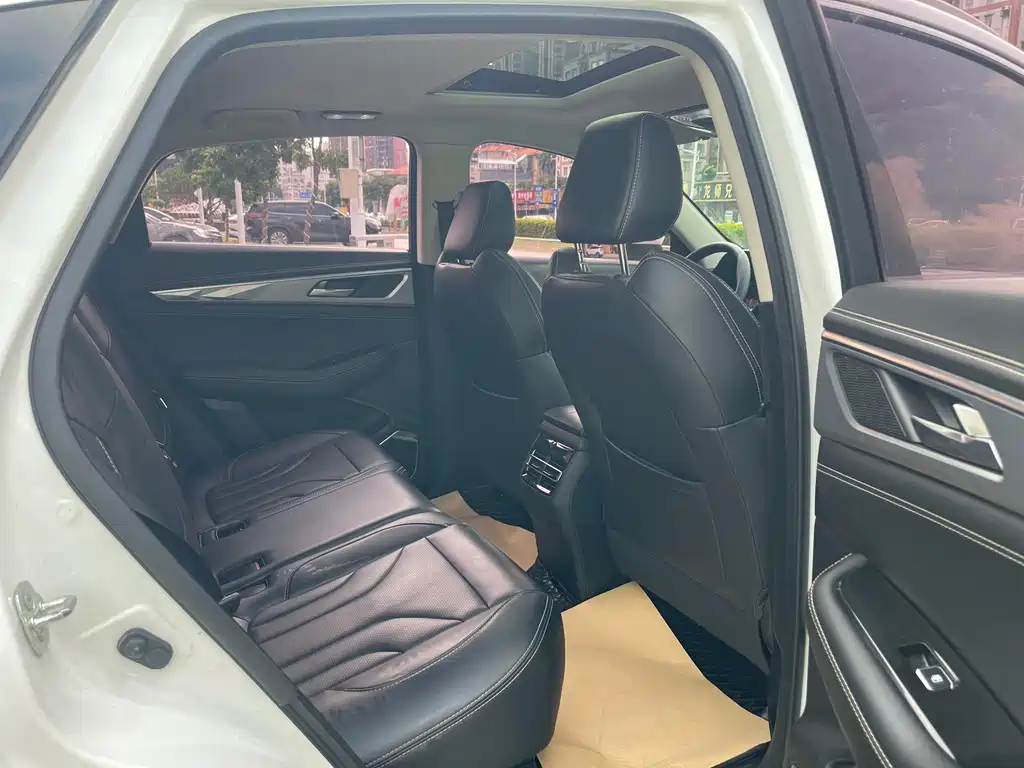 Changan CS85 COUPE 2020 — фото 12