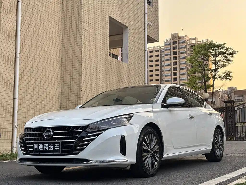 Nissan Teana 2023 — фото 1