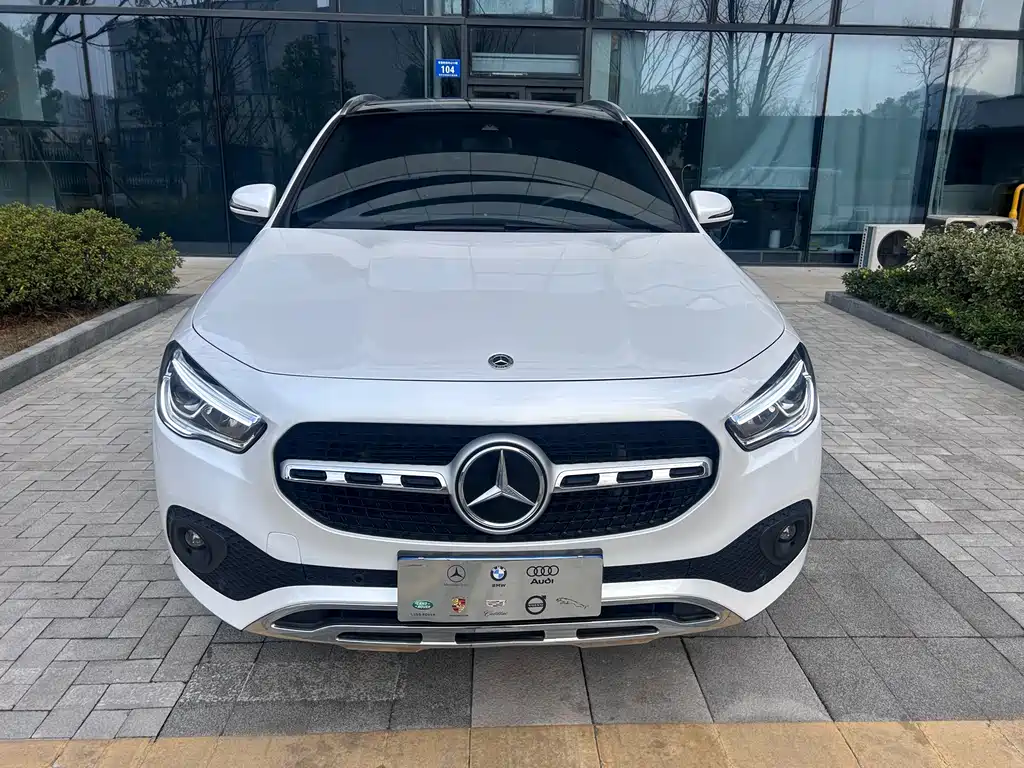 Mercedes-Benz GLA 2023 — фото 3