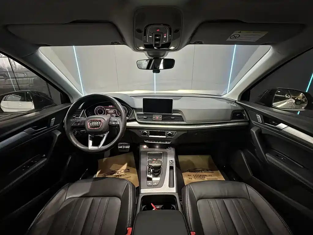 Audi Q5L 2021 — фото 10