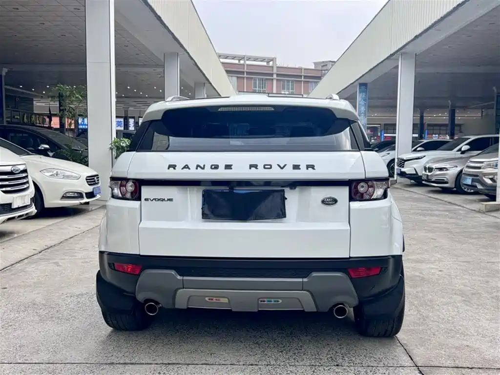 Land Rover Evoque 2014 — фото 10