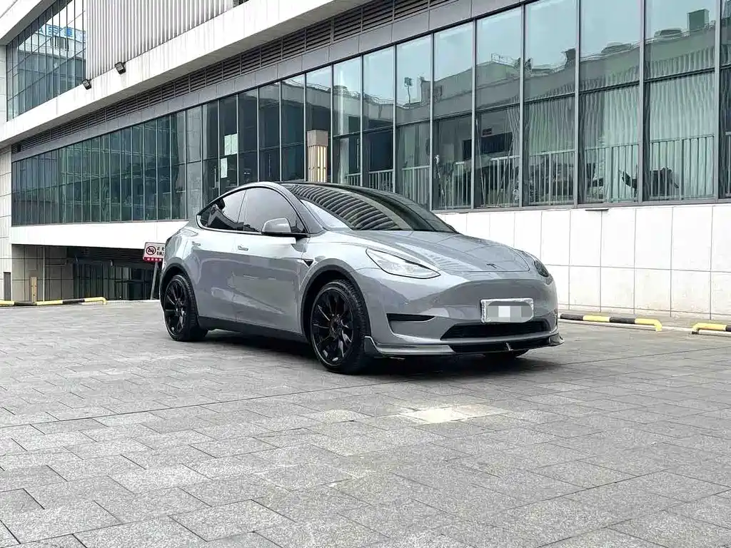 Tesla Model Y 2023 — фото 3