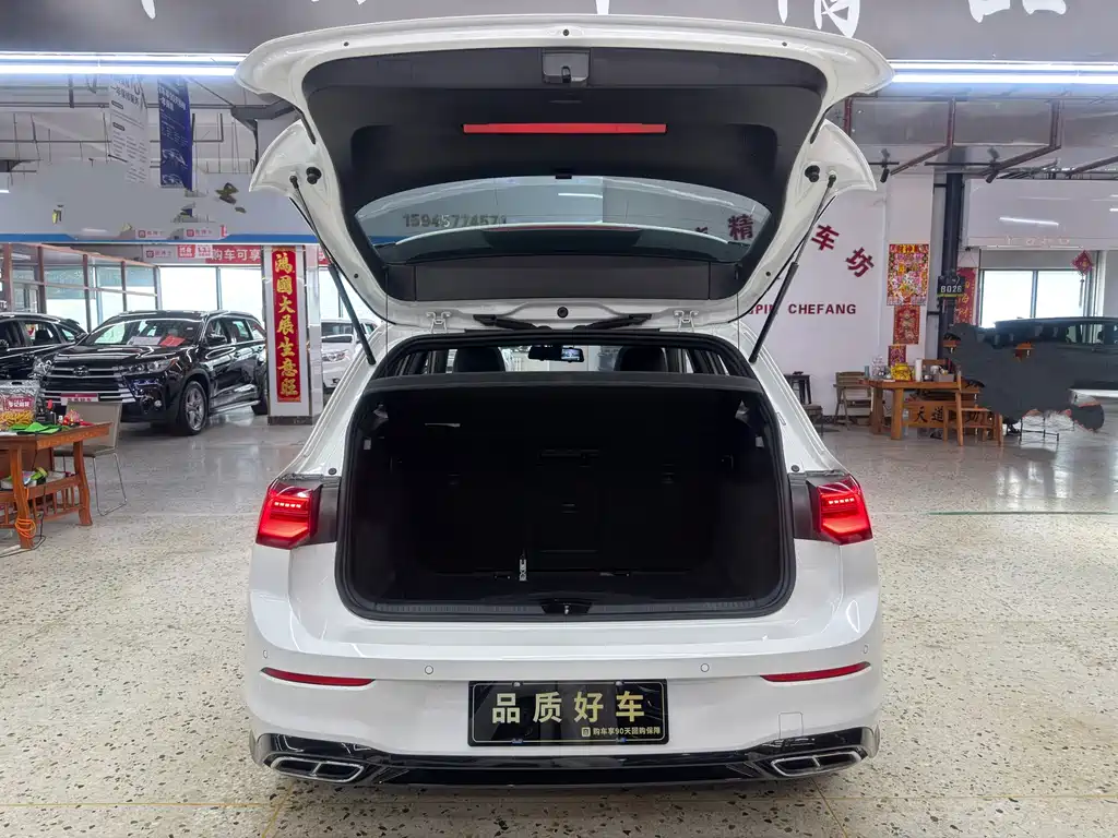 Volkswagen Golf 2023