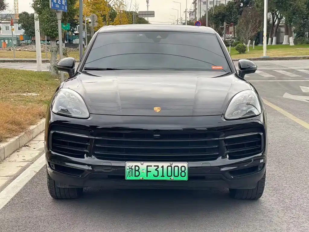 Porsche Cayenne Hybrid 2021 — фото 2