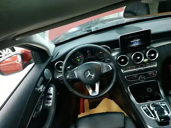 Mercedes-Benz C-Class 2018