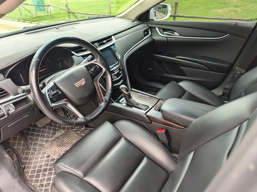 Cadillac XTS 2019 — фото 18