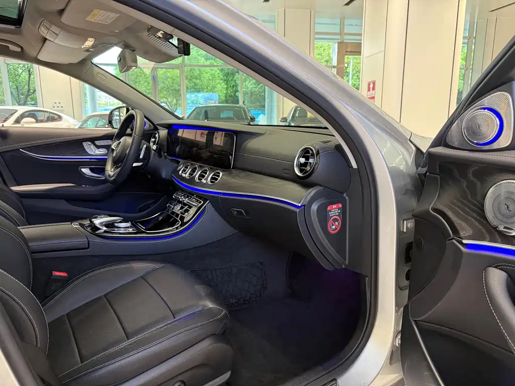 Mercedes-Benz E-Class 2017 — фото 10