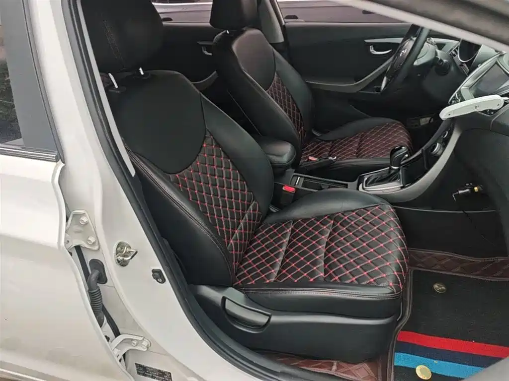 Hyundai Elantra Langdong 2017 — фото 25