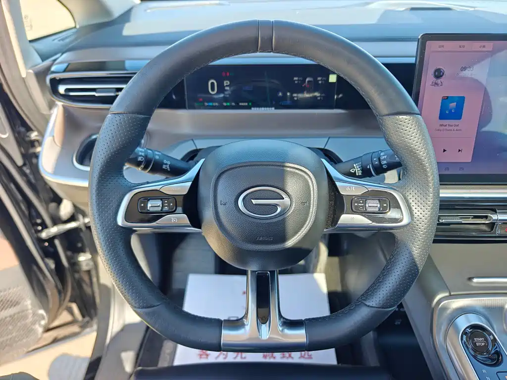 GAC Motor E8 Hybrid 2024 — фото 13