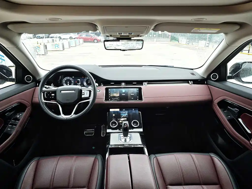 Land Rover Evoque 2024 — фото 14