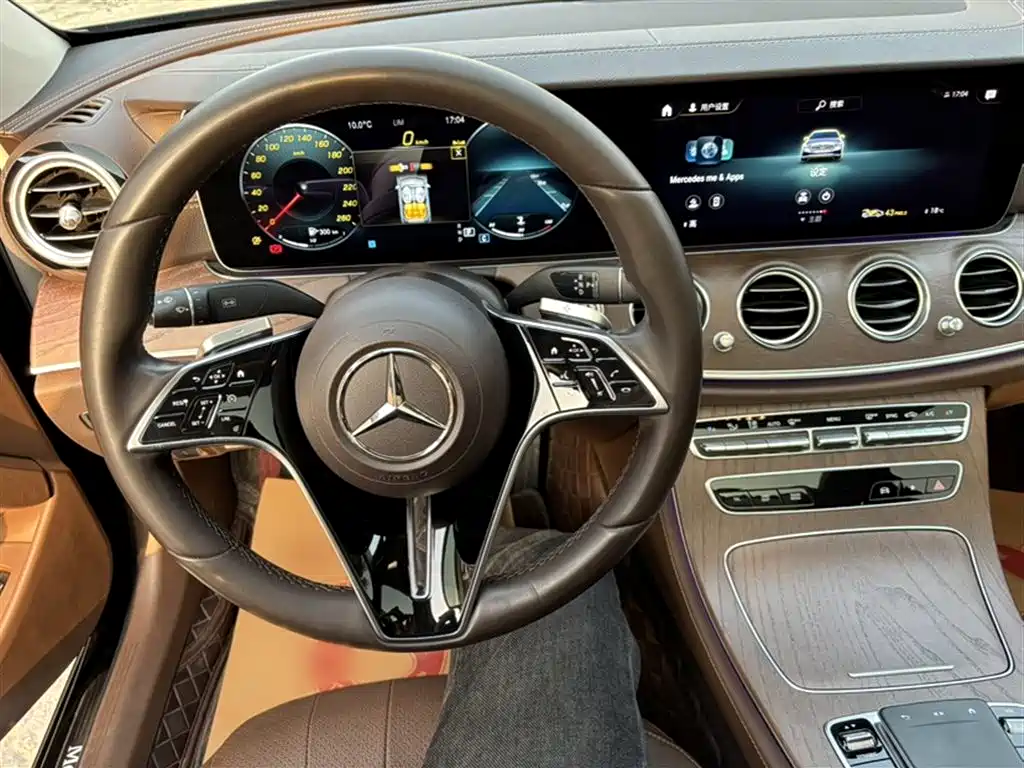 Mercedes-Benz E-Class 2022 — фото 20