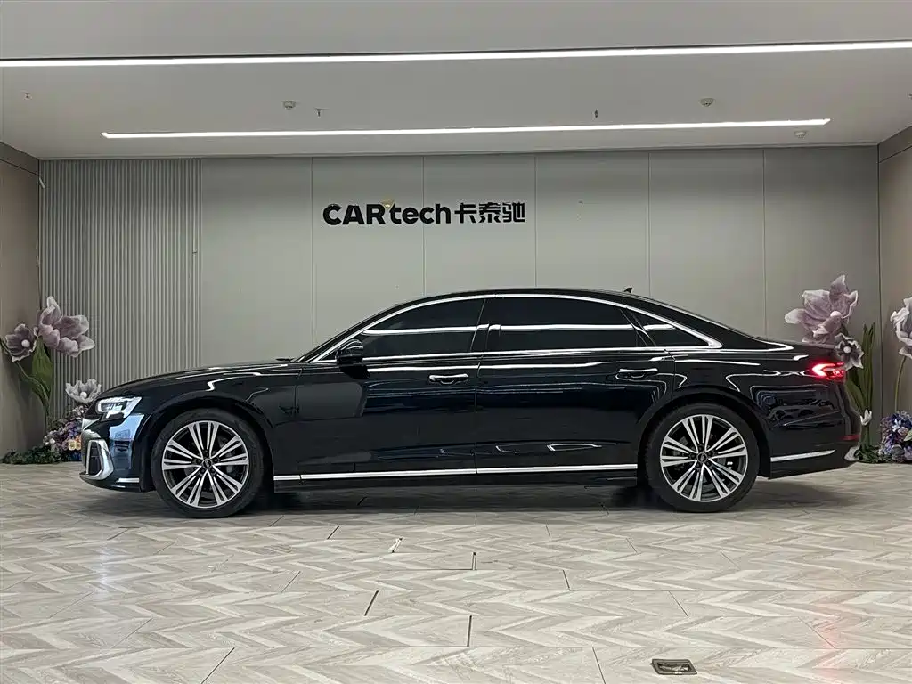 Audi A8 2023 — фото 8