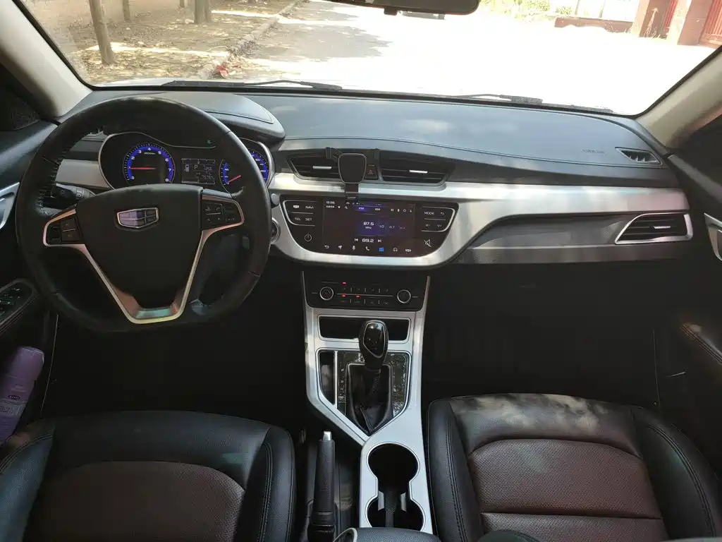 Geely Vision 2018 — фото 13