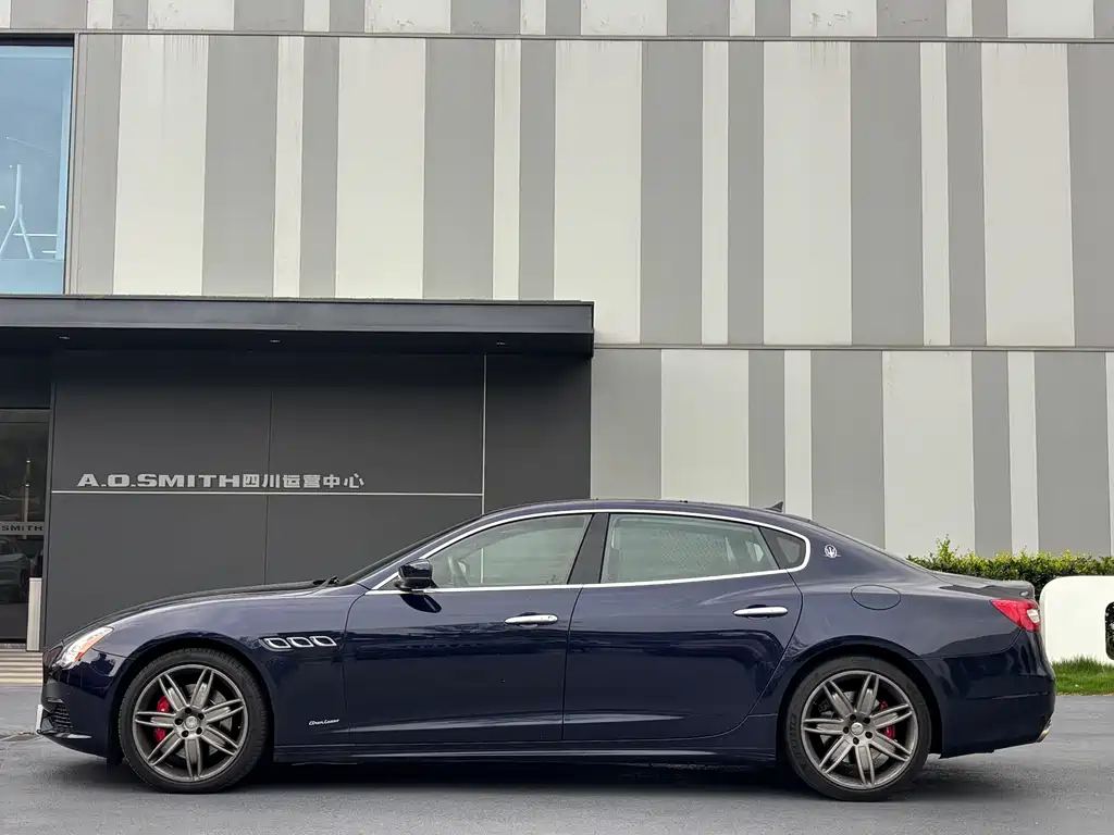 Maserati Quattroporte 2019 — фото 4