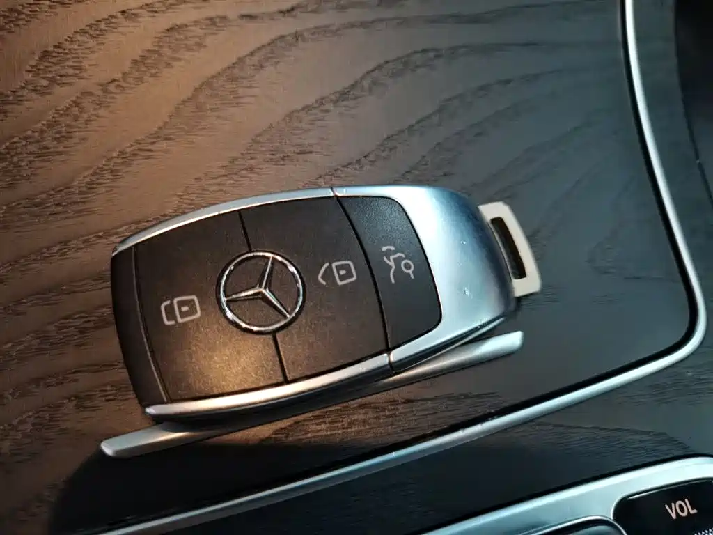 Mercedes-Benz C-Class 2020 — фото 17