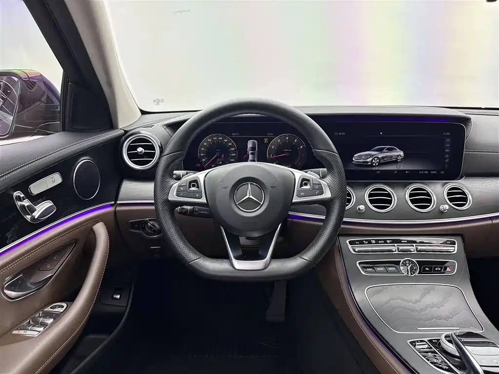 Mercedes-Benz E-Class 2018 — фото 9