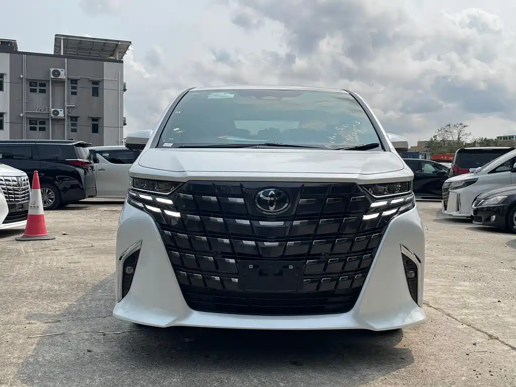 Toyota Alphard 2025 — фото 2