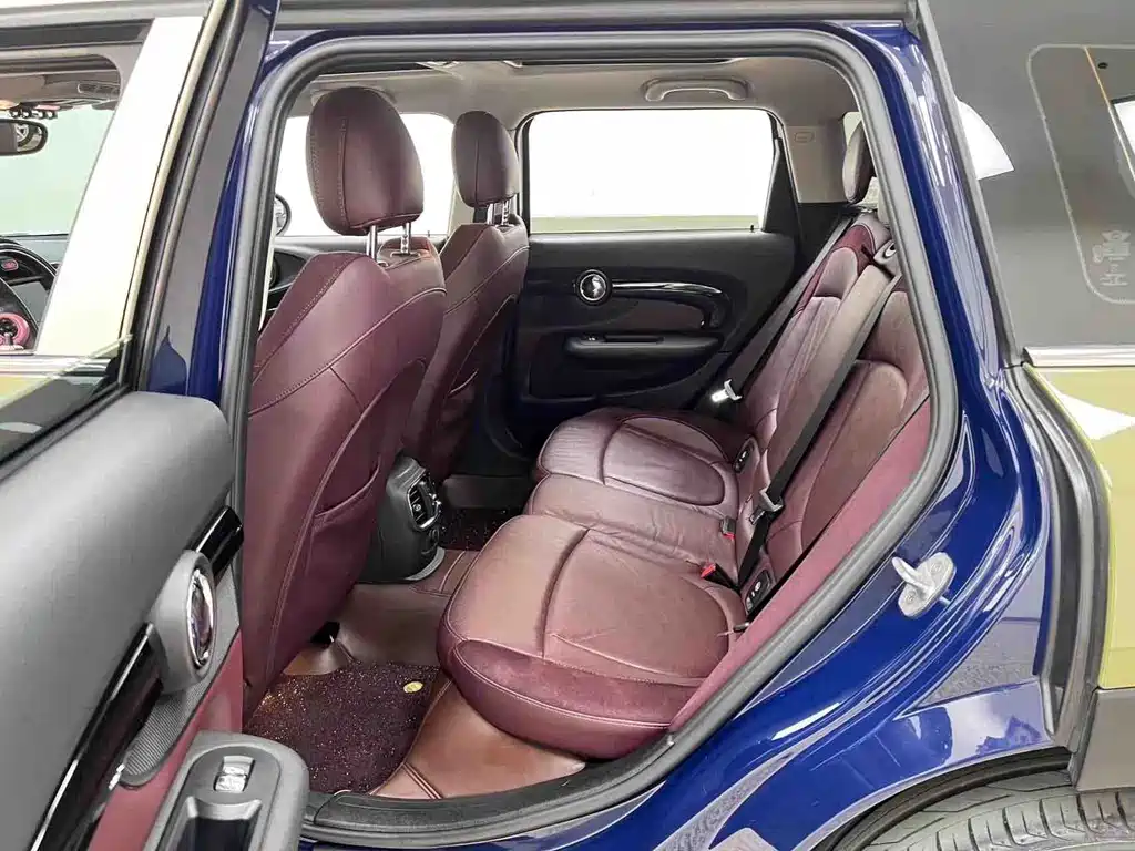 MINI Clubman 2019 — фото 13