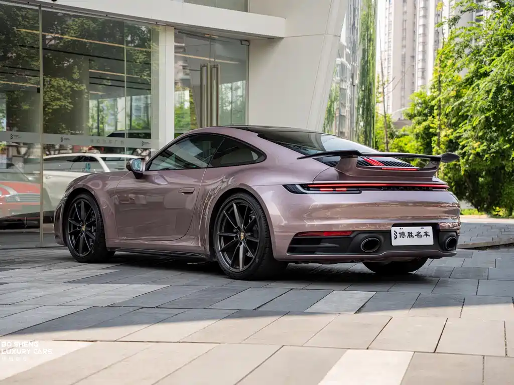 Porsche 911 2022 — фото 8
