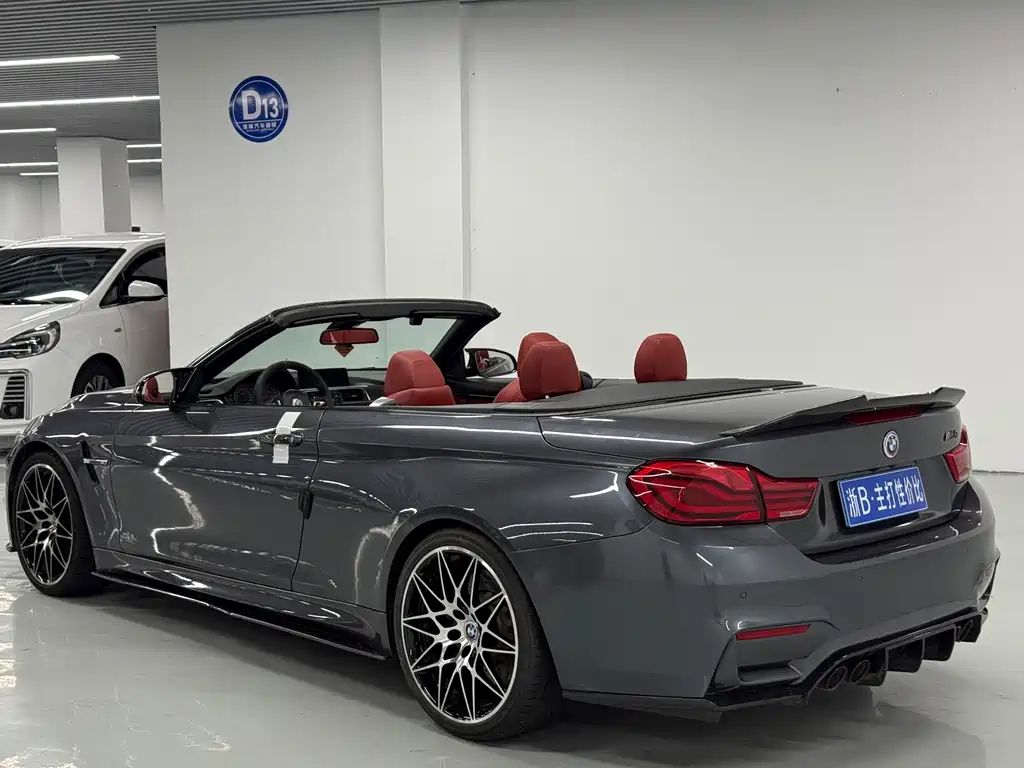 BMW M4 2018 — фото 19