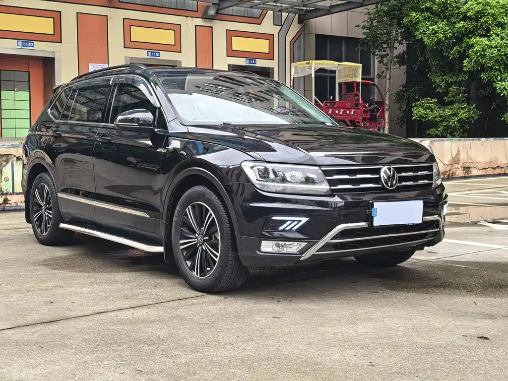 Volkswagen Tiguan L 2021 — фото 3