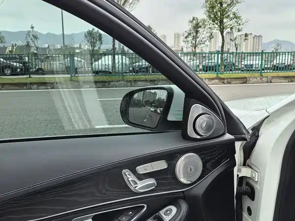 Mercedes-Benz C-Class 2015