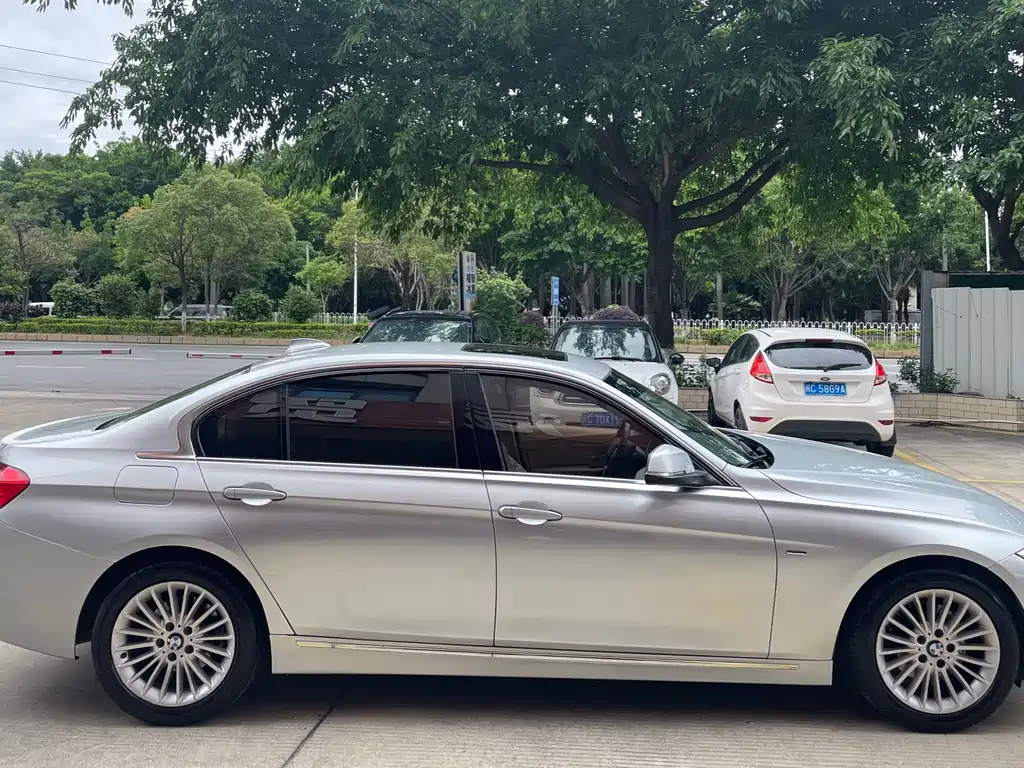 BMW 3 Series 2013