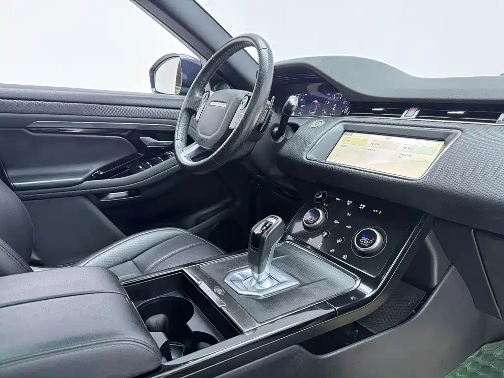 Land Rover Evoque 2021 — фото 22