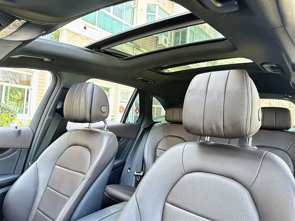 Mercedes-Benz GLC 2016 — фото 16