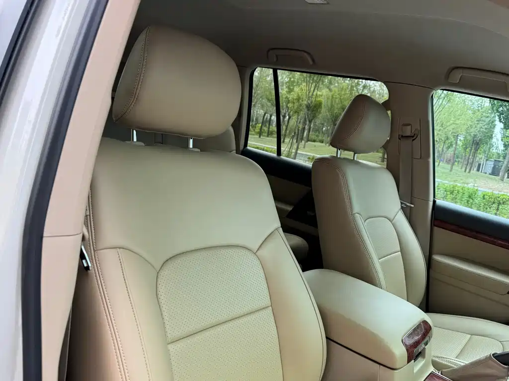 Toyota Land Cruiser 2016 — фото 17