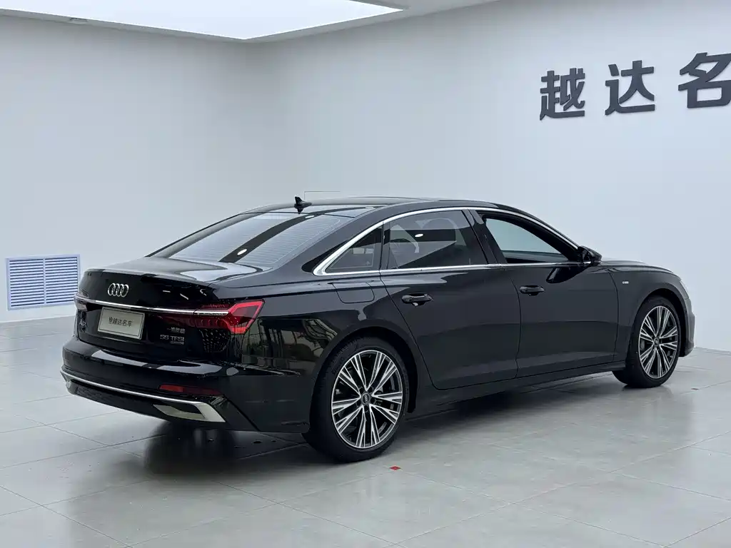 Audi A6L 2024 — фото 3
